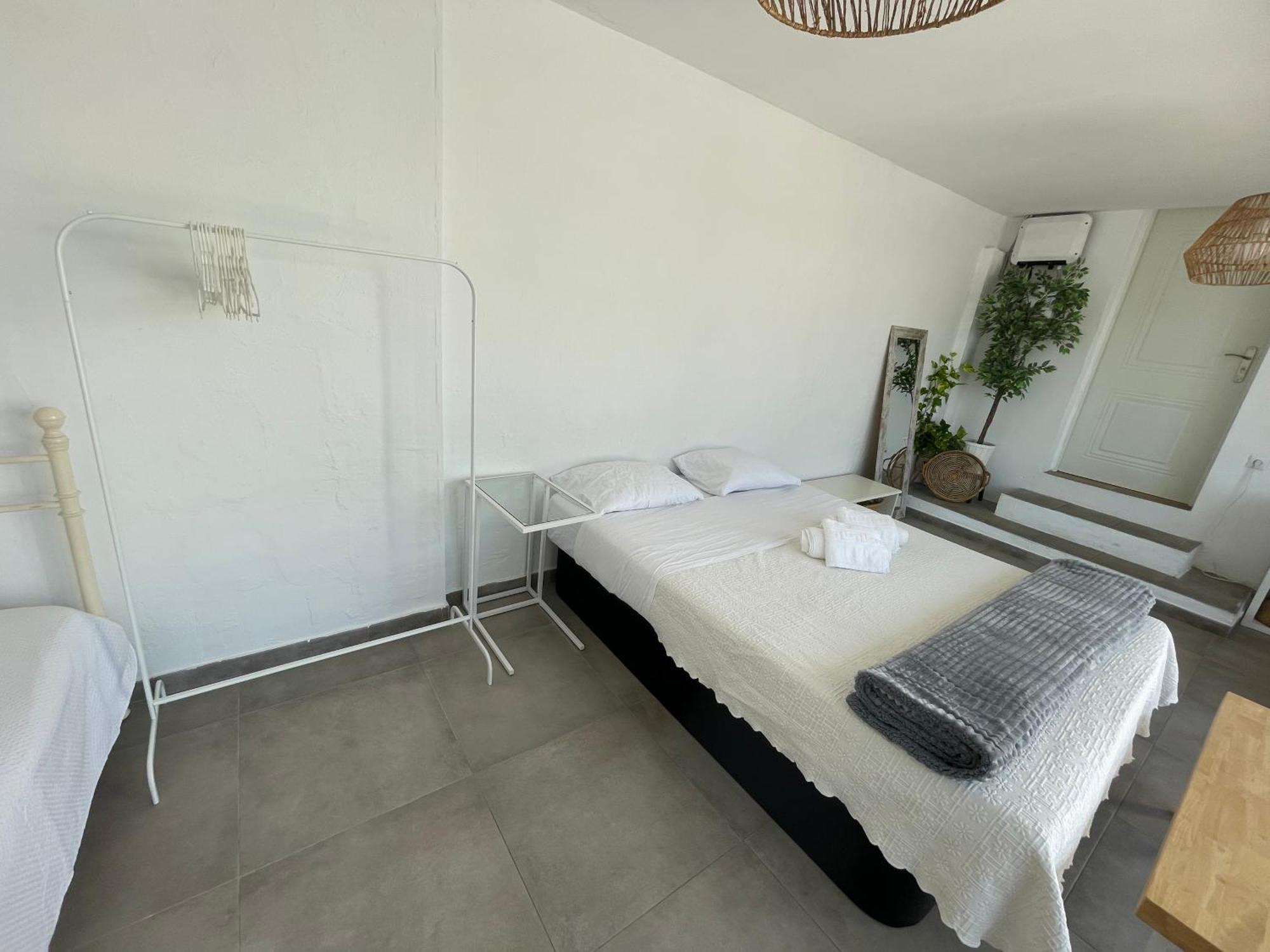 Mediterranean House - Habitaciones Privadas En Casa Compartida Mairena del Aljarafe Exterior foto